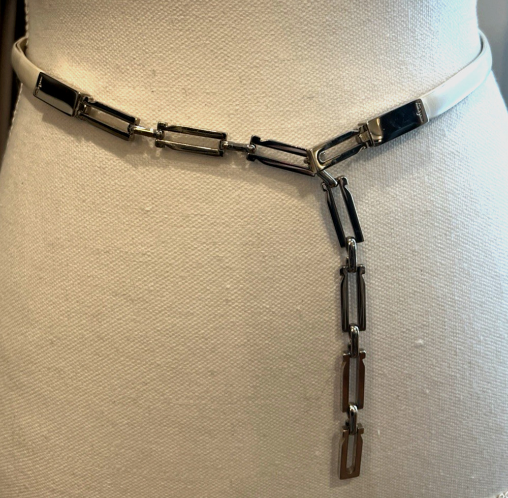 Ferragamo Luxury Leather Silver Chain Link Belt Ivory Pearlized Skinny S Italy
